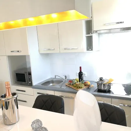 Meli - Mit Meerblick Apartmán *