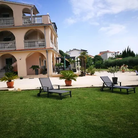 Meli - Mit Meerblick Apartmán *